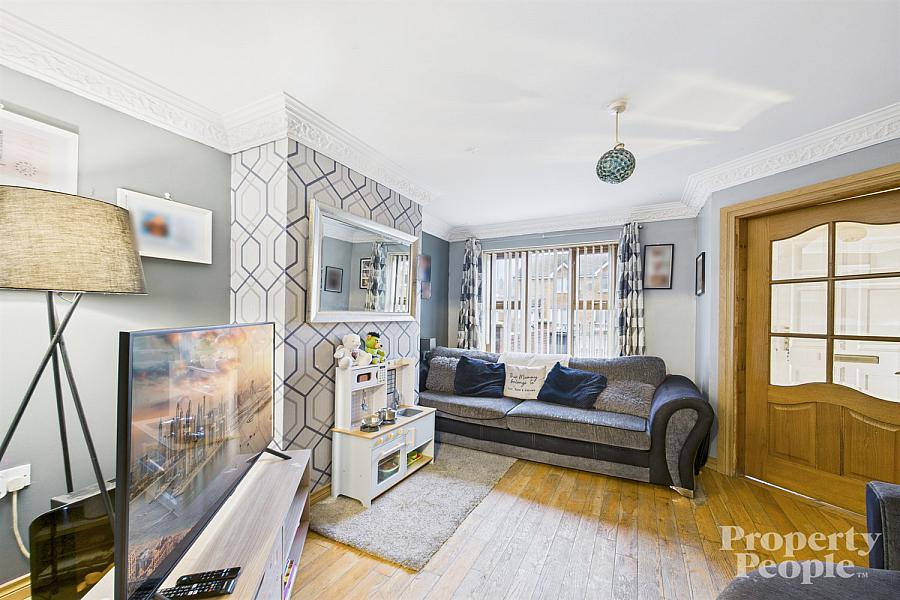 1F Flax Street, Crumlin Road