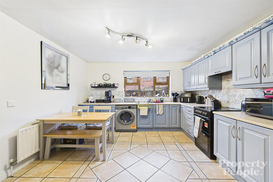 1F Flax Street, Crumlin Road