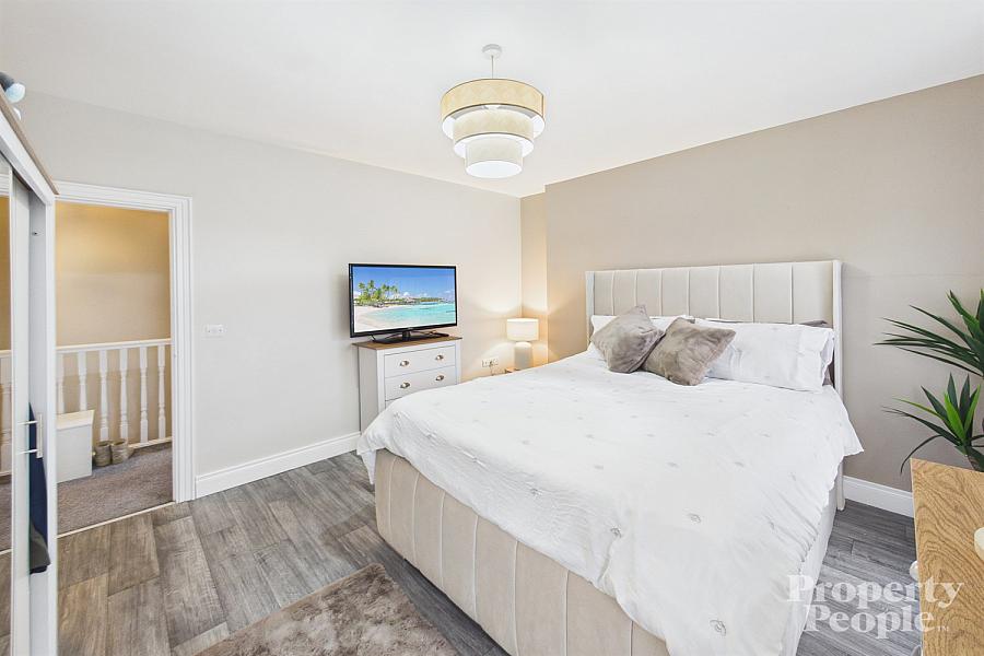 2 Mill Valley North, Ligoneil