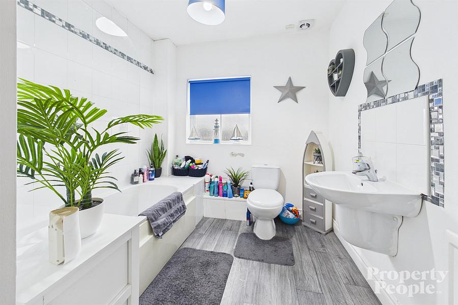 2 Mill Valley North, Ligoneil