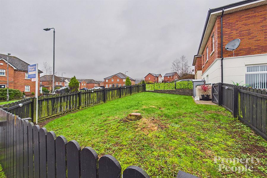 2 Mill Valley North, Ligoneil