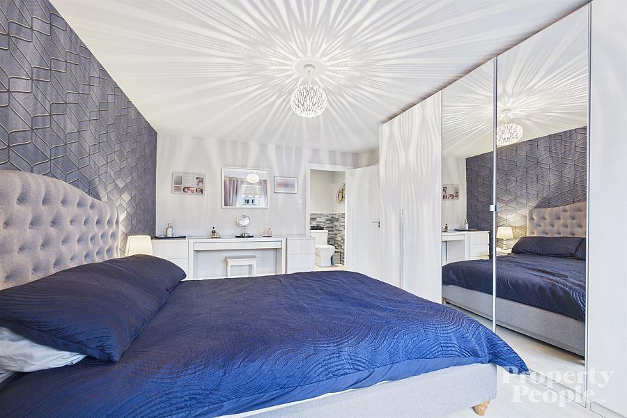 32 Lagmore Grove, Dunmurry