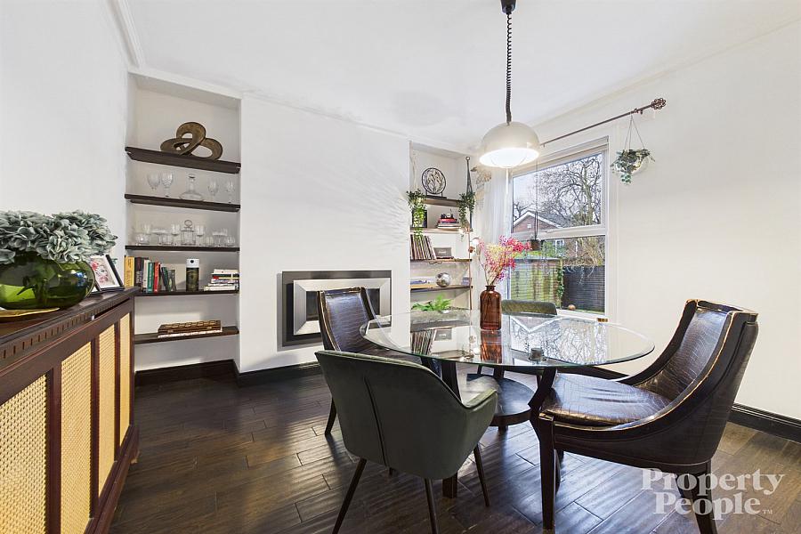 4-6 Chestnut Gardens