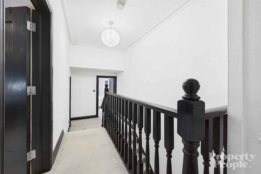 4-6 Chestnut Gardens