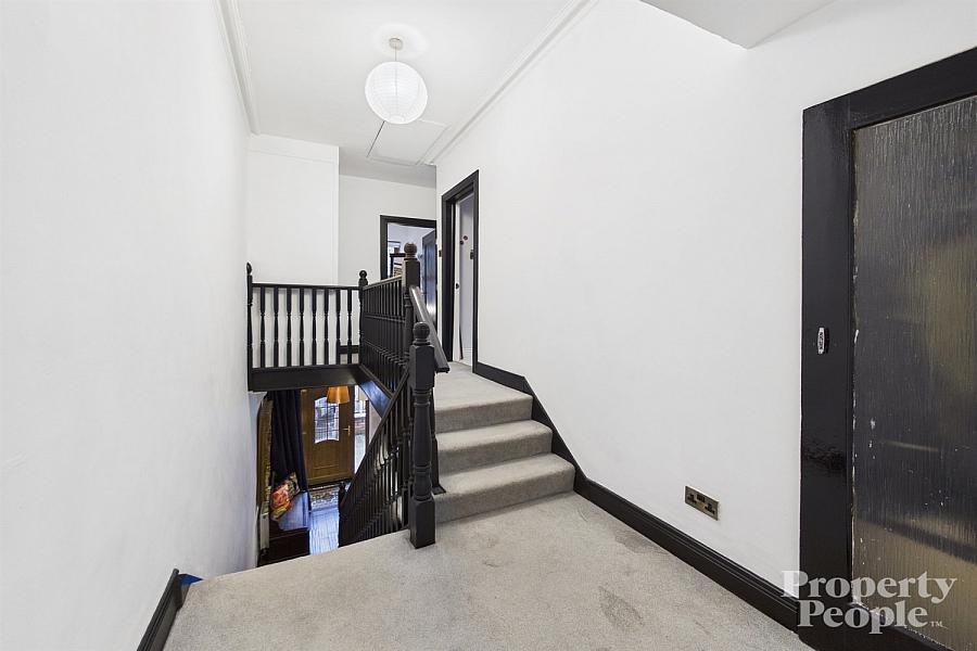 4-6 Chestnut Gardens