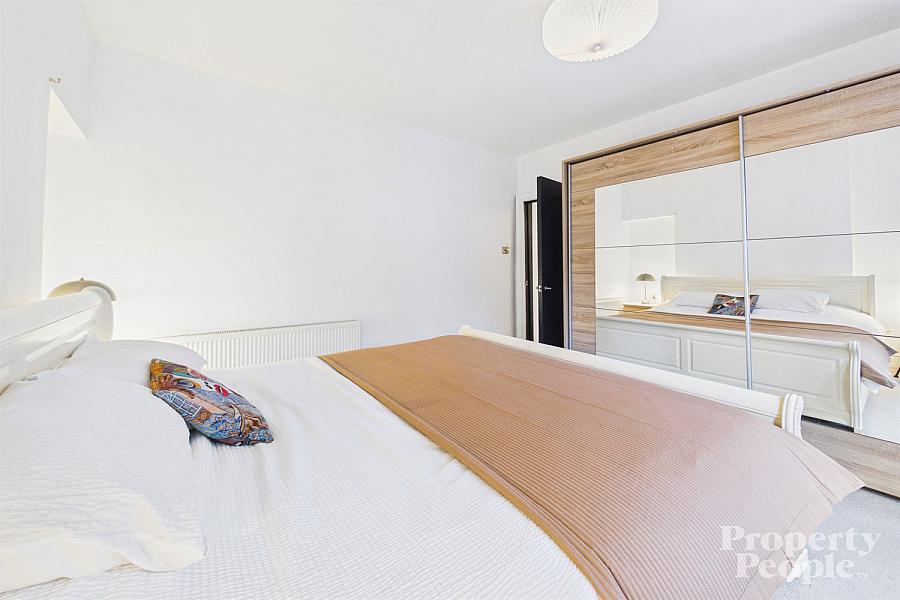 4-6 Chestnut Gardens