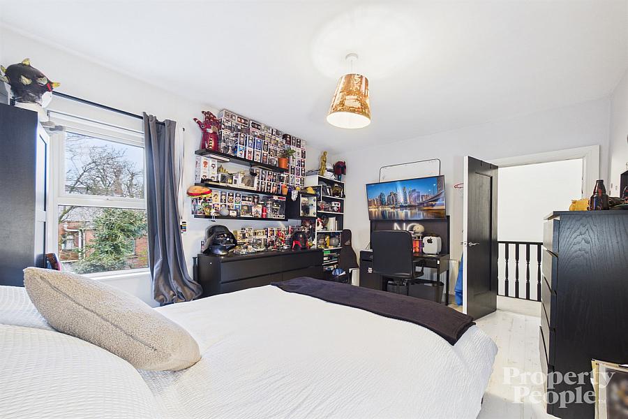 4-6 Chestnut Gardens