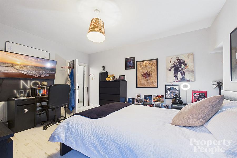 4-6 Chestnut Gardens