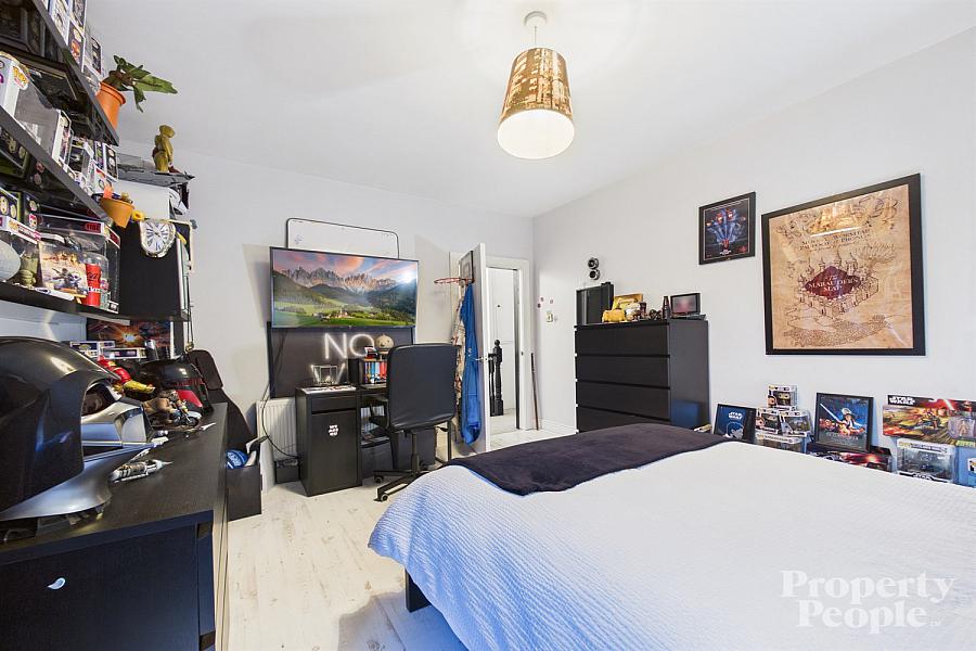 4-6 Chestnut Gardens