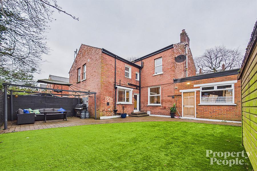 4-6 Chestnut Gardens