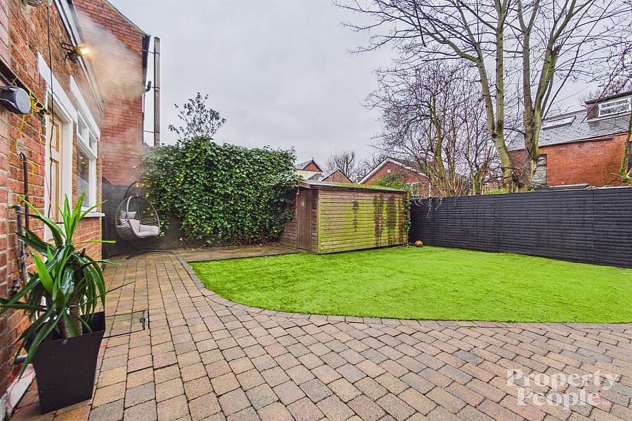 4-6 Chestnut Gardens