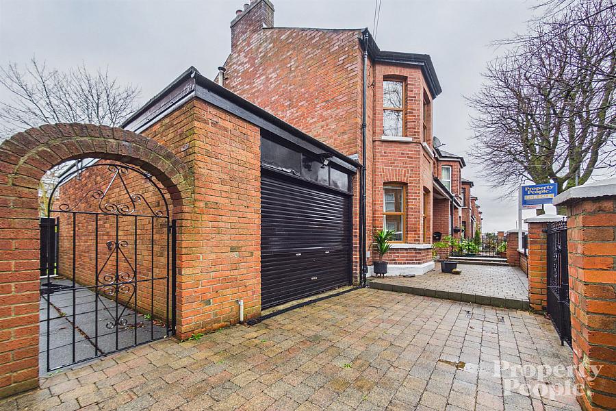 4-6 Chestnut Gardens