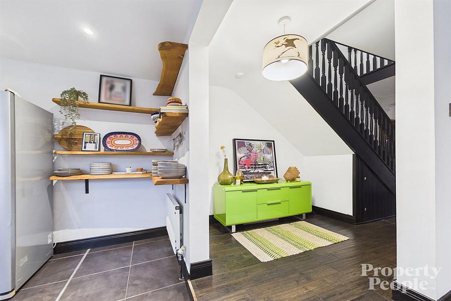 4-6 Chestnut Gardens