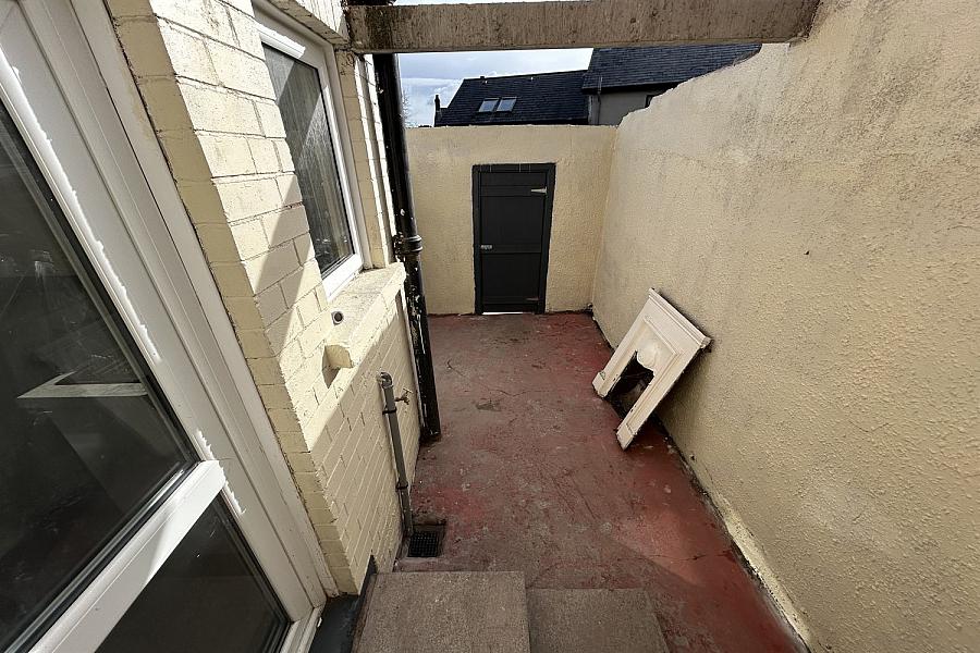 125 Henderson Avenue