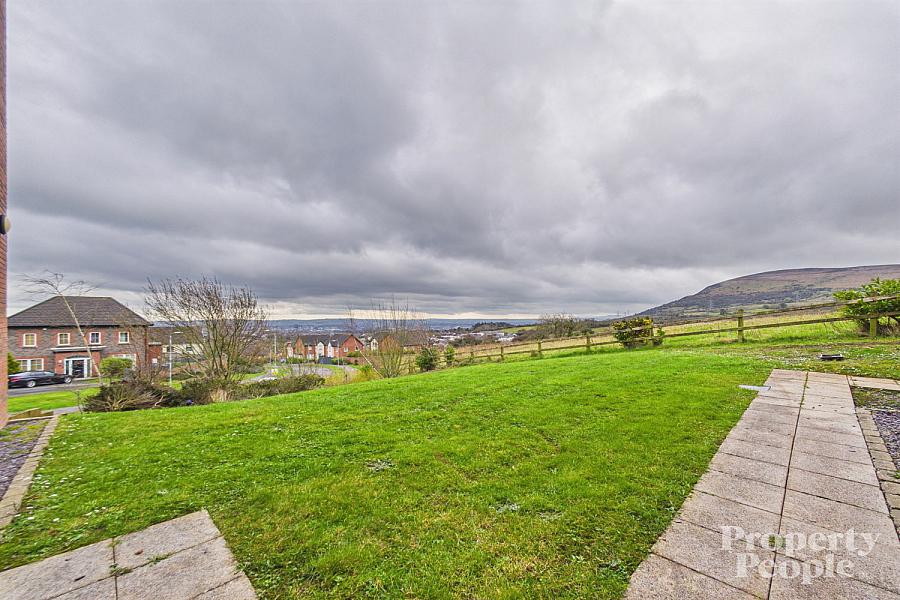 Apt 1, 11 Mill Valley Gardens