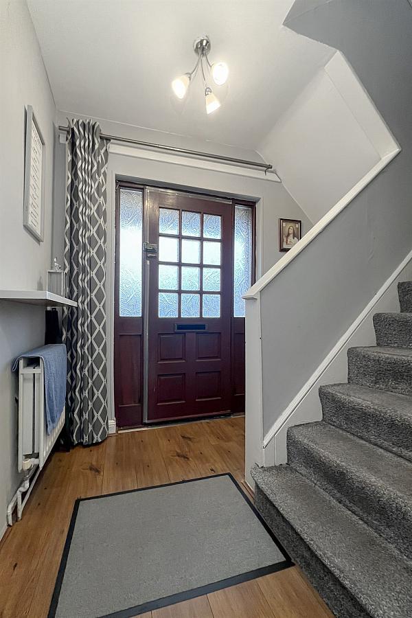 24 Tullymore Gardens