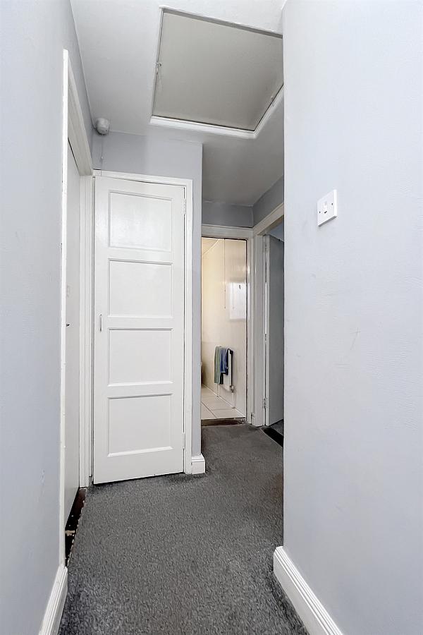 24 Tullymore Gardens