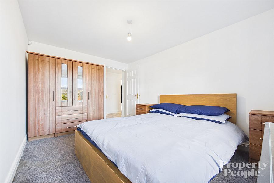 Apartment 2, 25 Stockmans Lane