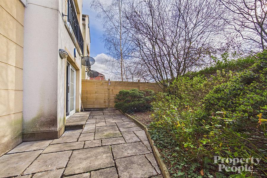 Apartment 2, 25 Stockmans Lane