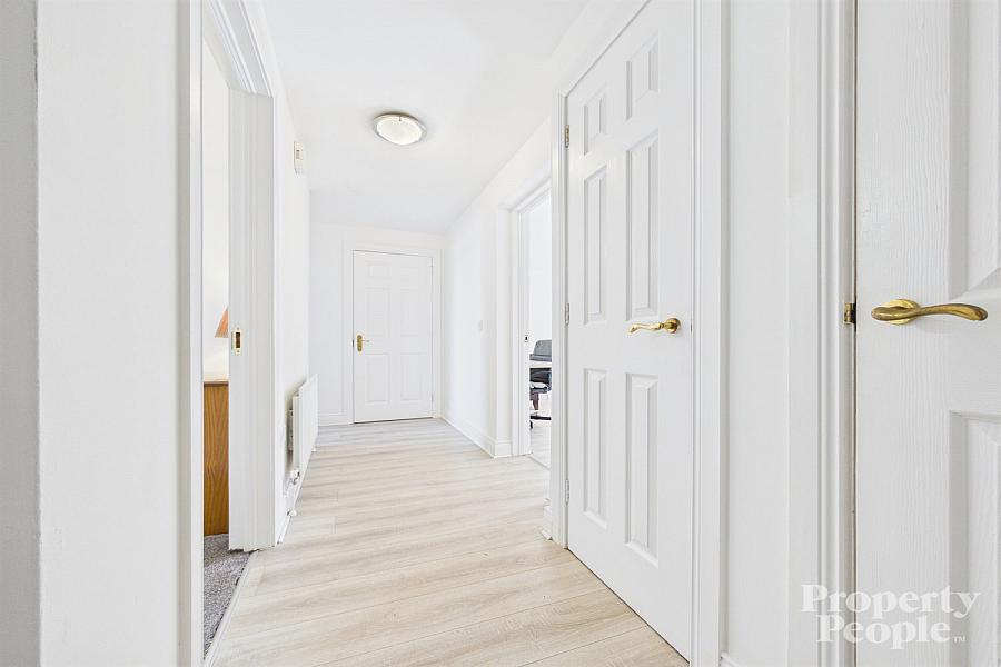 Apartment 2, 25 Stockmans Lane