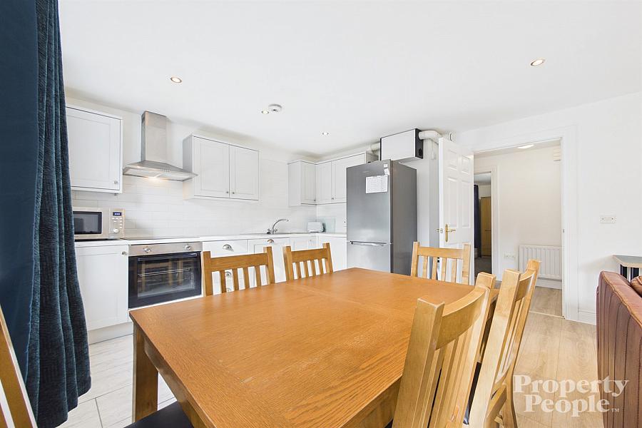 Apartment 2, 25 Stockmans Lane