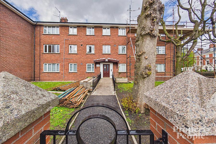 Apt 4, Kansas Avenue