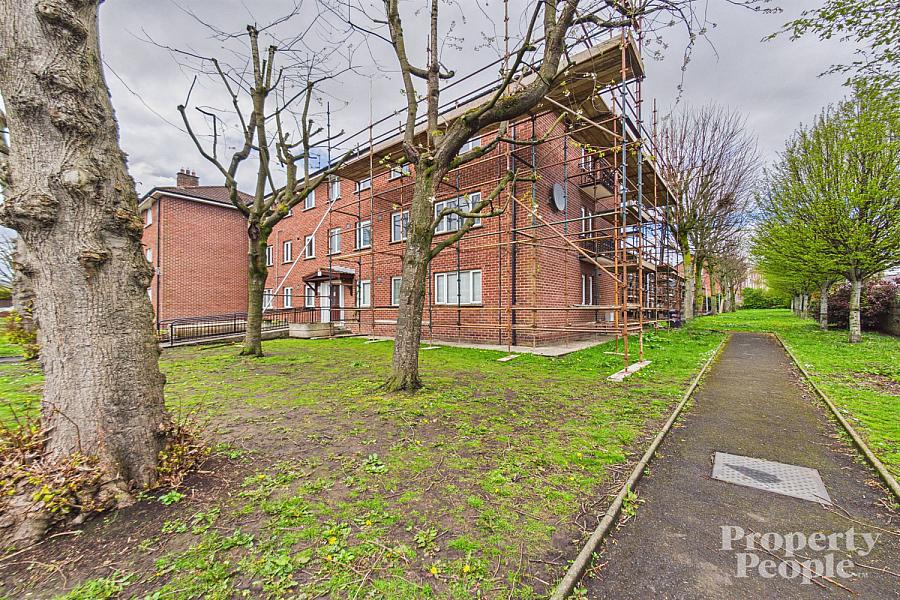 Apt 4, Kansas Avenue