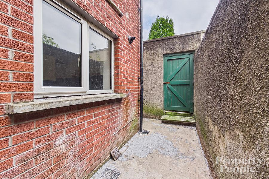 56 Mountcollyer Avenue