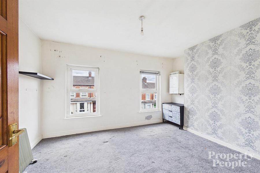 98 Mountcollyer Avenue