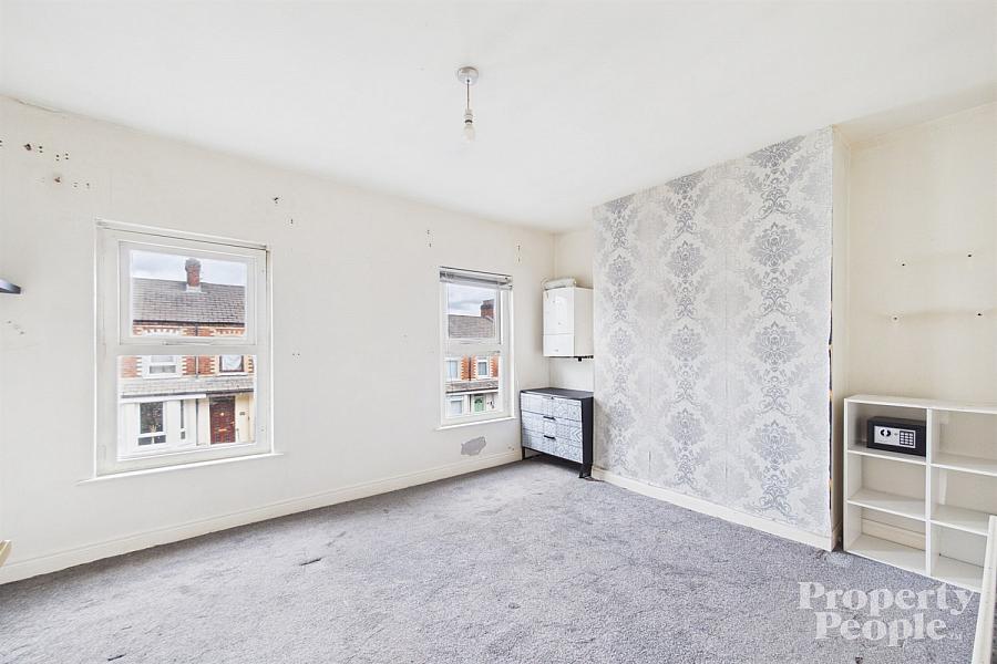 98 Mountcollyer Avenue