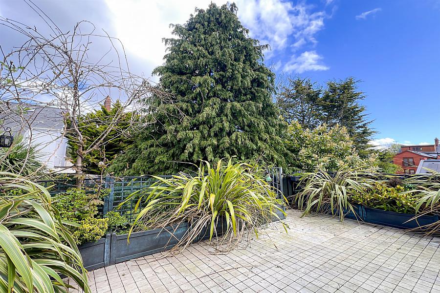 8A, Chichester Avenue