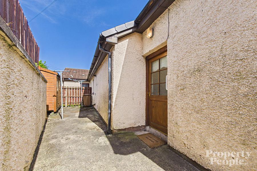27 Ramoan Drive