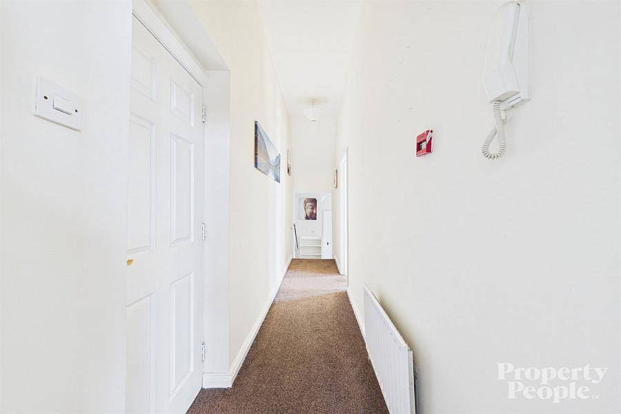 Apt 3 - 695 Antrim Road