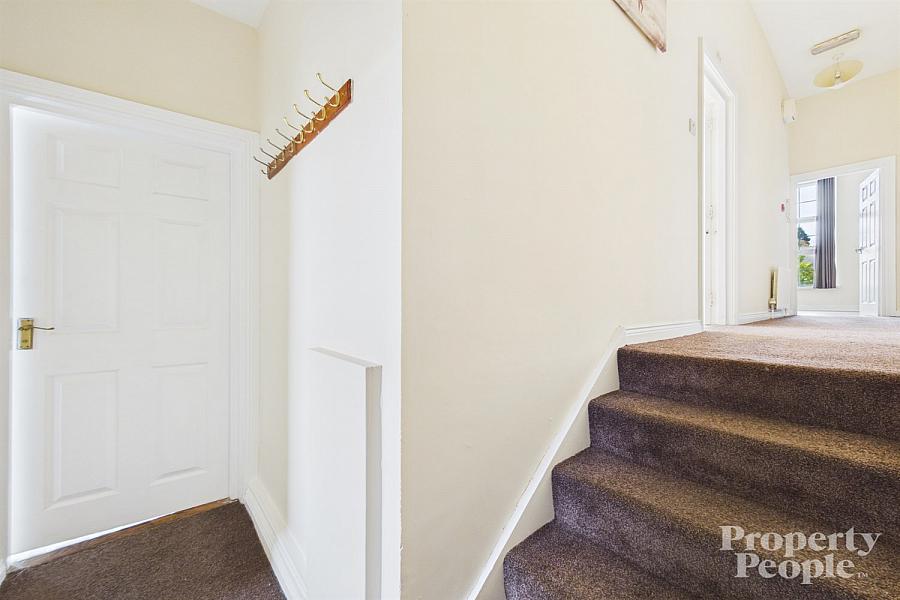 Apt 3 - 695 Antrim Road