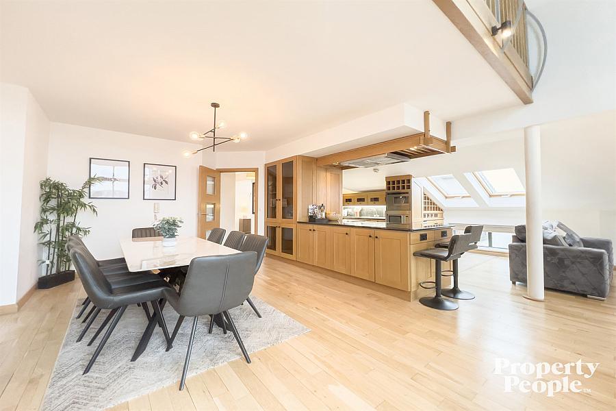 Apartment 18, 25 Short Strand