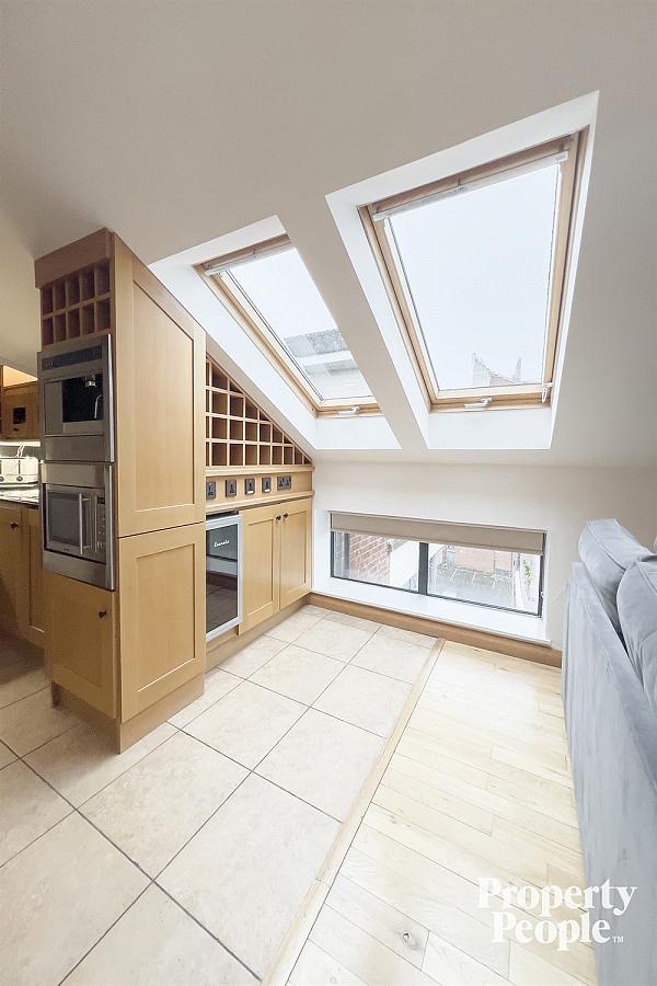 Apartment 18, 25 Short Strand