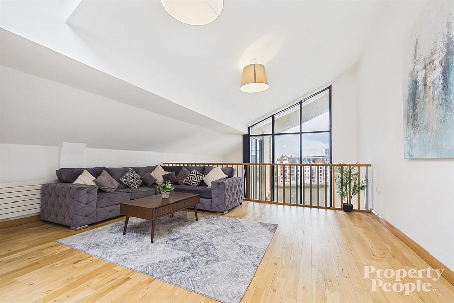 Apartment 18, 25 Short Strand