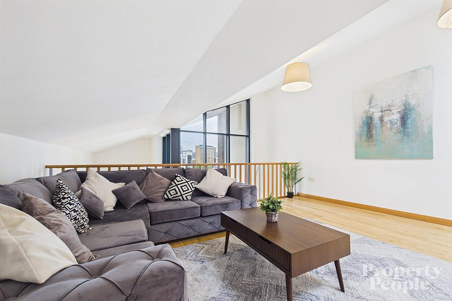 Apartment 18, 25 Short Strand