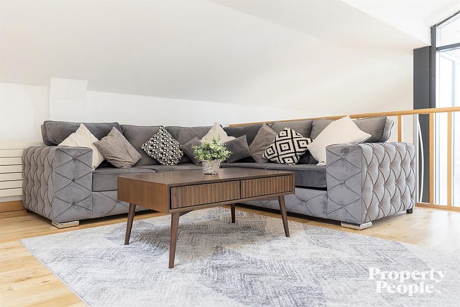 Apartment 18, 25 Short Strand