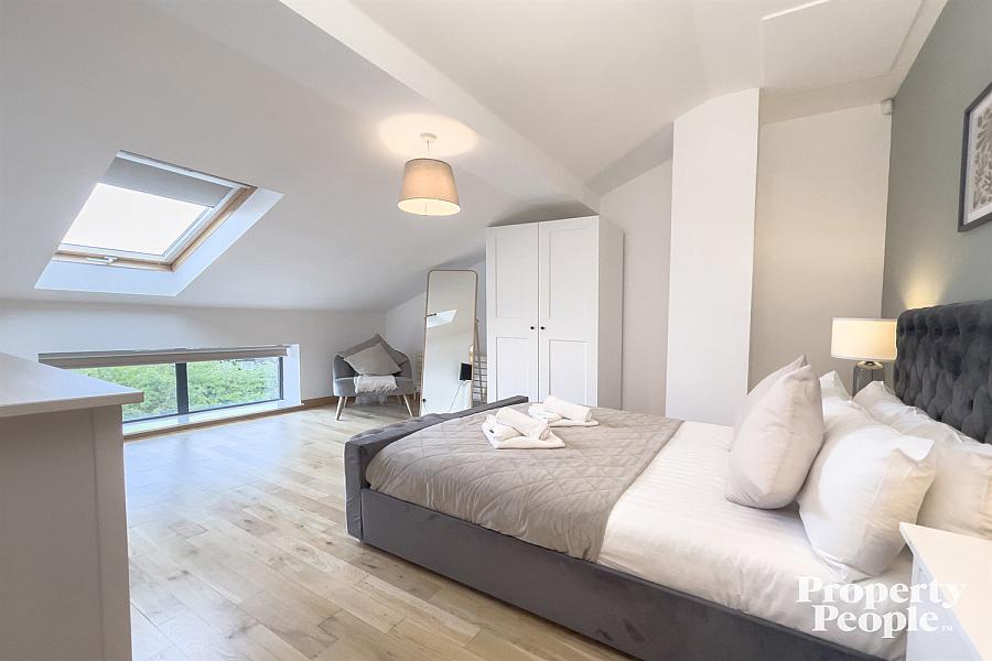 Apartment 18, 25 Short Strand