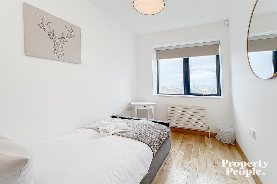 Apartment 18, 25 Short Strand