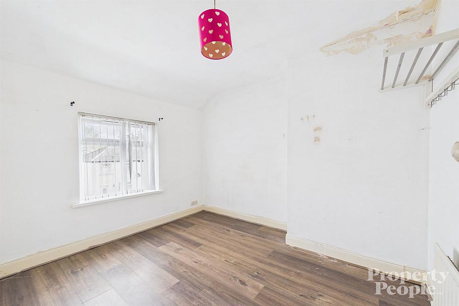 24 Silverstream Gardens