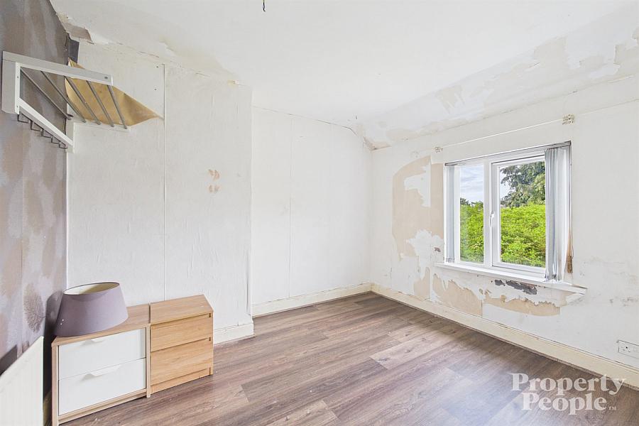 24 Silverstream Gardens