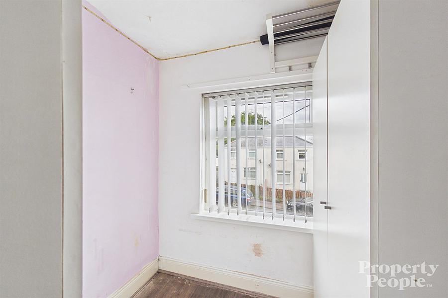 24 Silverstream Gardens