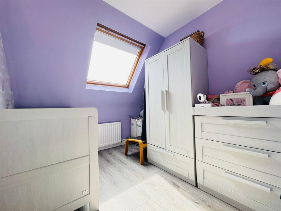 53 Hollybrook Avenue