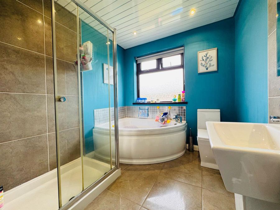 53 Hollybrook Avenue