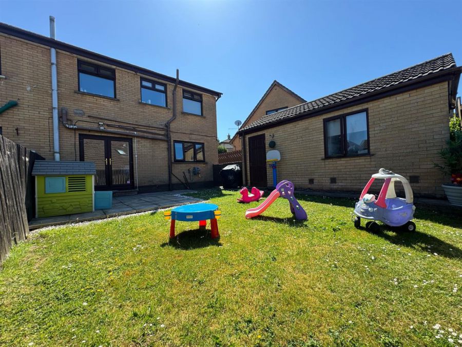 53 Hollybrook Avenue