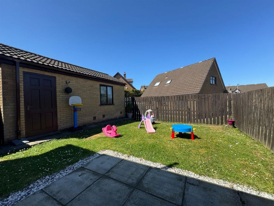 53 Hollybrook Avenue