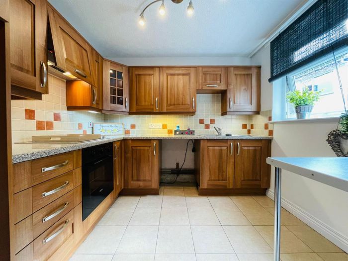 5B Woodland Crescent 5B Woodland Crescent