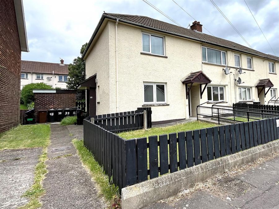 41 Carnreagh Bend,newtownabbey, BT37 9EQ